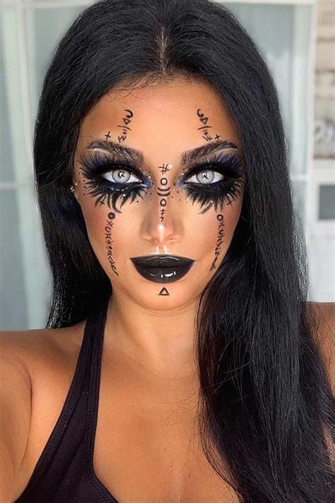 Create a bewitching Halloween look with witch facoal